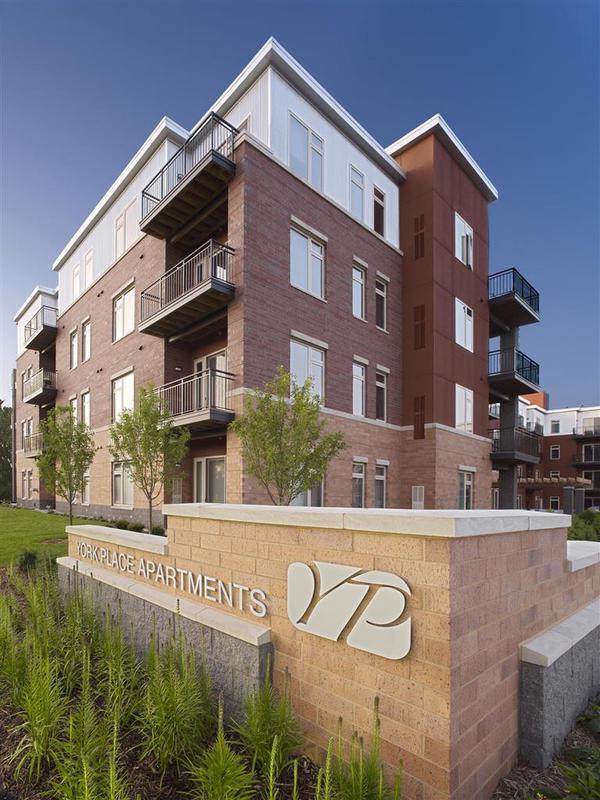 Execustay At York Place Apts Edina Exterior photo